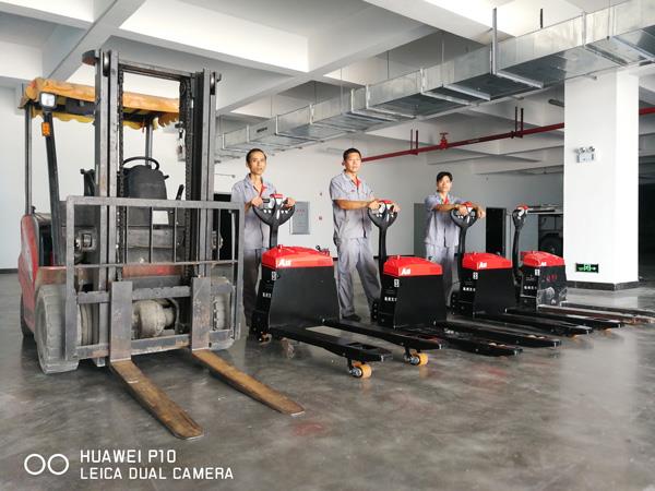 佛山錦廚食品科技有限公司采購(gòu)叉車(chē)案例